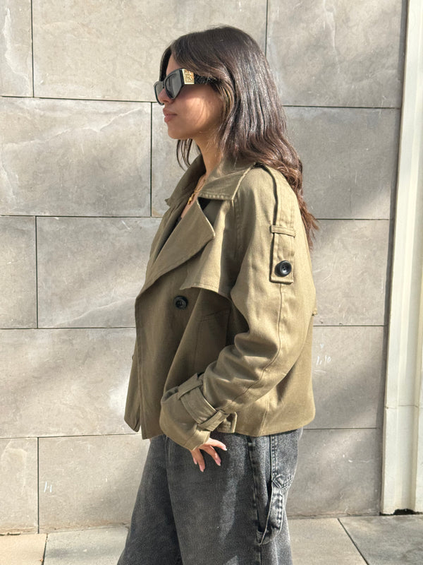 Trench coat in olive